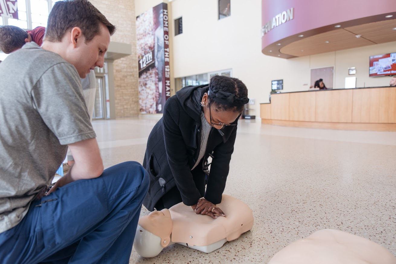 Hands-only CPR training can sometimes be the difference between life and death. (Photo by Cody Cobb)
